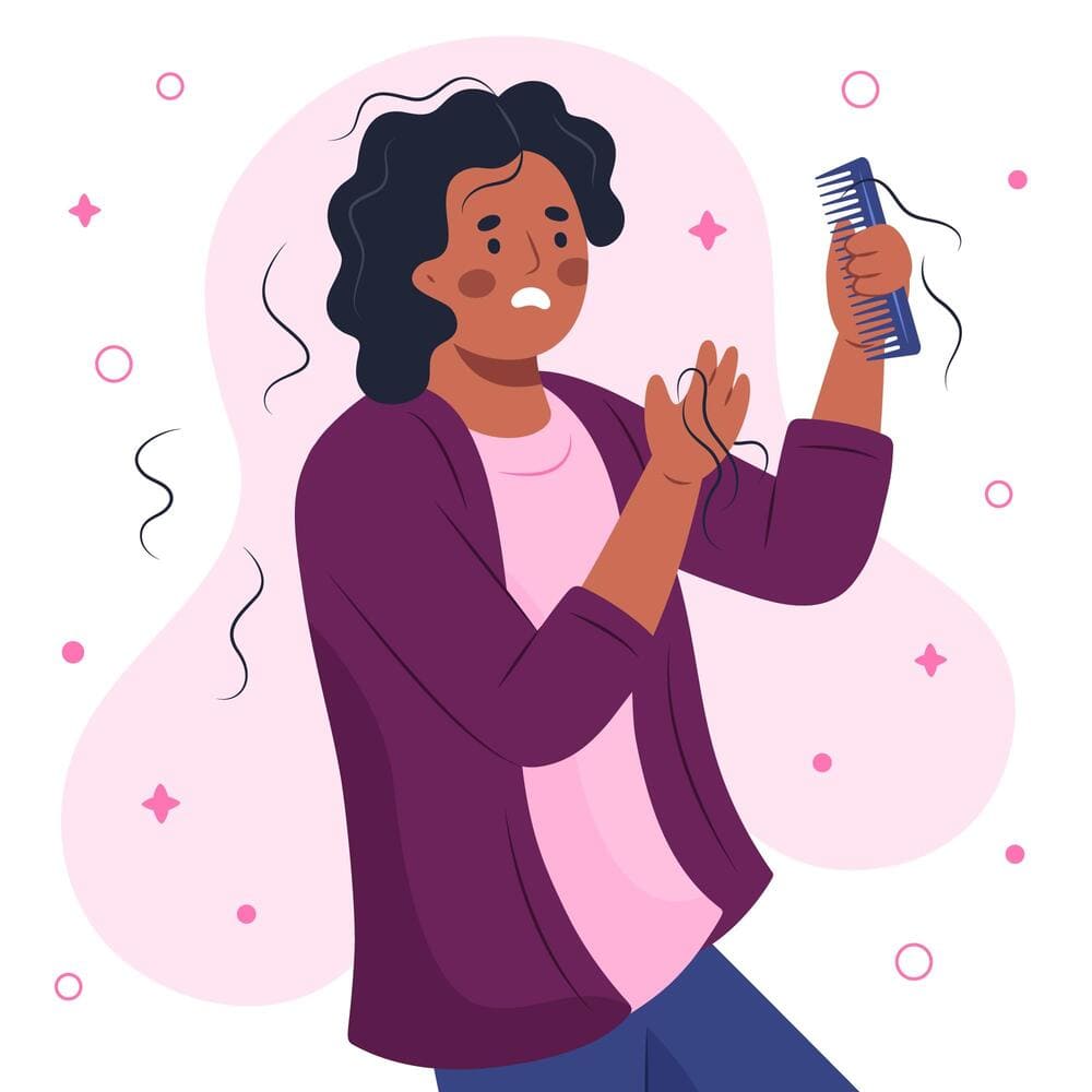 Imagem de uma mulher de camiseta rosa e casaco roxo parecendo aflita por estar caindo o cabelo enquanto ela penteia com um pente azul